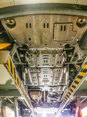 フォードラプターF150 フルスキッドプレート アルミ エンジンカバー 底部 シャシ 保護板