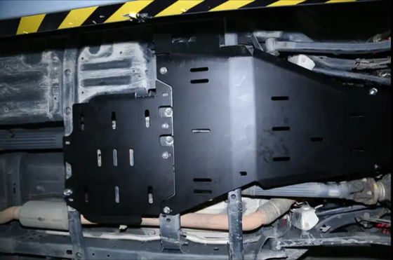 高銀型エンジンカバー フル スキッドプレート ジープ・ラングラーJL 4x4用のシャシーガードボード