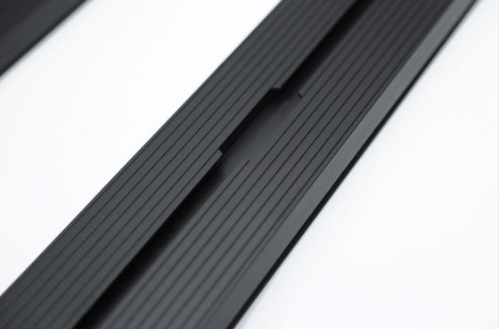 2023 最新の太陽光パネル アルミニウム 屋根 トップ テントラック 硬いシェルタンク 840*400*320mm