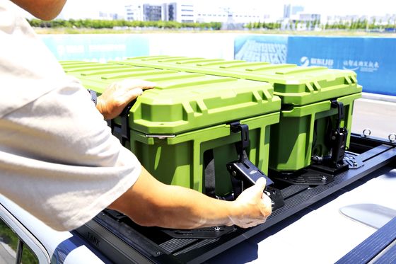 110L容量ハードシェル 車の屋根の荷物収納用ケース ボックスの重用ツールボックス