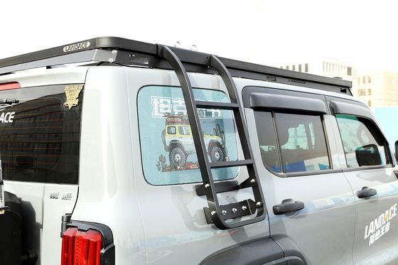 Q235-8 4x4 車両用タンク 300 サイド・レッダーの改装キット