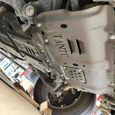 4x4 トヨタ・トゥンドラ スキッドプレート 黒色塗装 エンジン保護