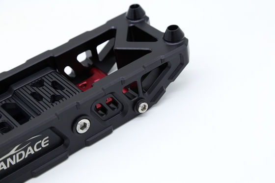 4x4 ポワーステップランニングボードの部品を安装する