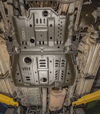 ニッサン・パトロール Y61 GR V ピックアップ用のエンジンのスキープレート マグネシウム・アルミニウム合金材料