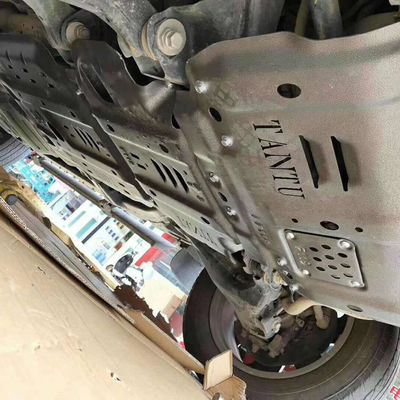 トヨタ・トゥンドラエンジンの底盤は冷式鋼材と耐久性のあるデザイン