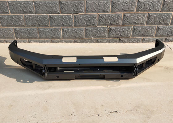 ニッサン タイタン用のハイカーバンパー保護具 カスタマイズされたフィットメント 210*66*75CMサイズ
