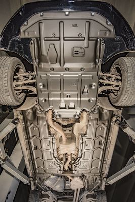 4X4 エクステリアアクセサリー Audi Q3 Q5 Q7 スキッドプレート カービリーの下部 保護 エンジン 保護