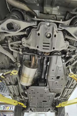 3D 車両の下装甲 乗り換えケース 燃料タンク MITSUBISHI GAC OEM用の車の下装甲 シールド