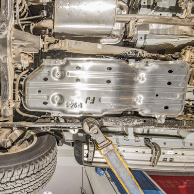 オリジナルの自動車のマッチング スキッドプレート FJ クルーザー 蓋のエンジン保護カバー