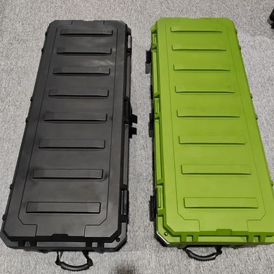 カー・屋根ラック 4WD キャンプ用重用ツールとキャンプ用具の収納箱