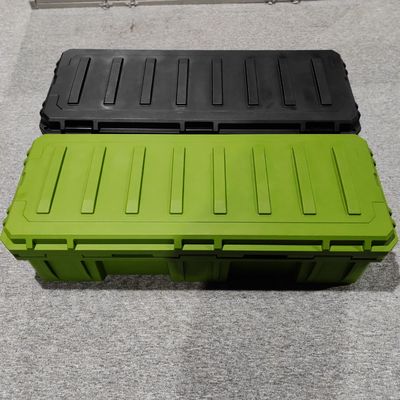 トラックの屋根ラックにLLDPE素材ツールボックスであなたのキャンプ用具を便利に保管