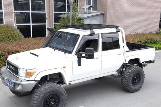 4×4 車両 エクステリアアクセサリー トヨタ ランドクルーザー オーダーメイド ロゴ アルミ 屋根ラック