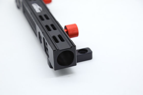 ジップ・ラングラー フラグホルダー ブレーケット 鞭 ライト 設置ブレーケット 2018- 323X78X86mm サイズ