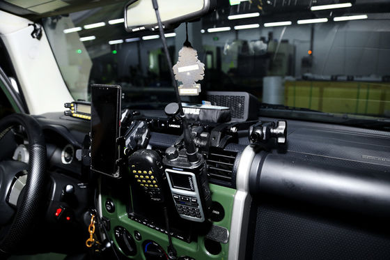 トヨタ FJ クルーザー用のダッシュボードマウント支架 電話 GPS またはカメラをマウントするのに最適です